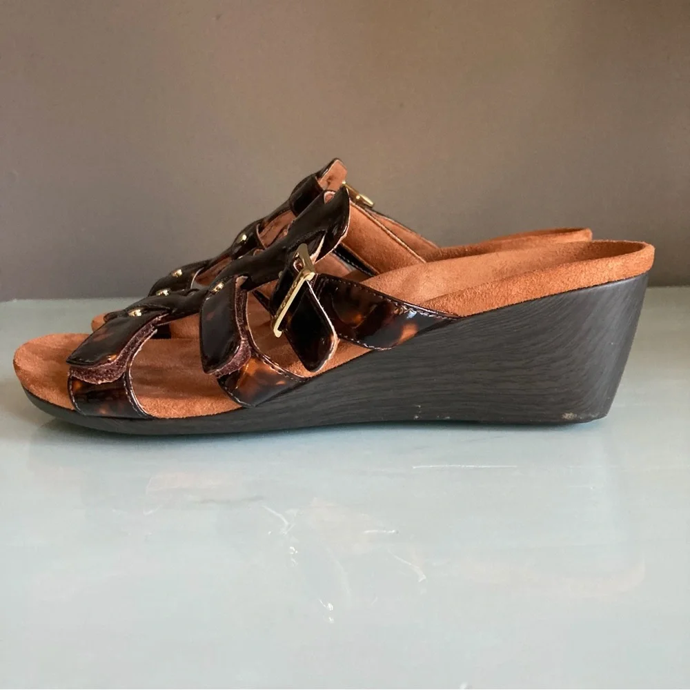 Vionic Animal Print Wedge Sandals